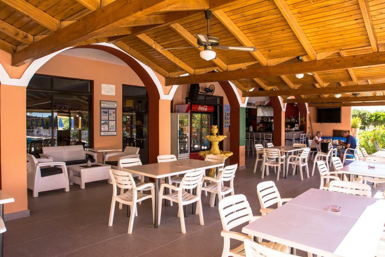 Nikos Studios Alykes Zakynthos Island Exterior photo